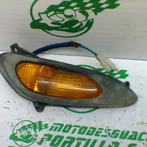 Foto de Intermitente delantero derecho Kymco Scout 50 referencia 341-22-39467 foto 2