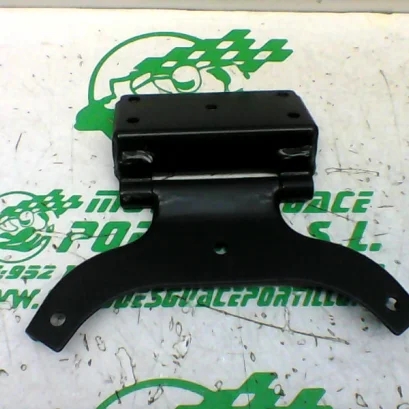 Foto de Bisagra del asiento Piaggio Beverly 125 referencia 249-22-38620