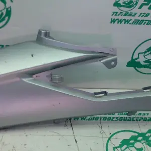 Foto de Carcasa lateral izquierda Honda FORZA 125 referencia 396-25-48994 foto 6