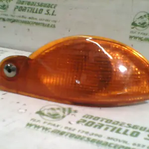Foto de Intermitente trasero izquierdo Aprilia Gulliver 50 referencia 166-16-20435 foto 4
