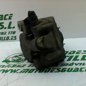 Foto de Pinza de freno delantera Peugeot Ludix 50 referencia 35-24-47145 foto 4