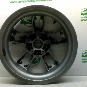 Foto de Llanta delantera Vespa GT 200 L referencia 138-22-34510