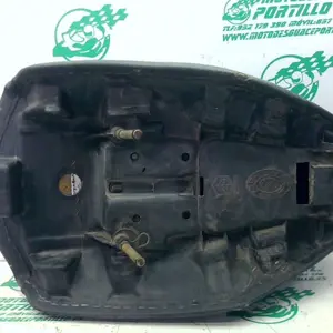 Foto de Asiento Piaggio HEXAGON GTX referencia 323-22-42692 foto 7