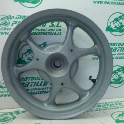 Foto de Llanta trasera Honda PS 125 referencia 106-24-47674