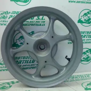 Foto de Llanta trasera Honda PS 125 referencia 106-24-47674