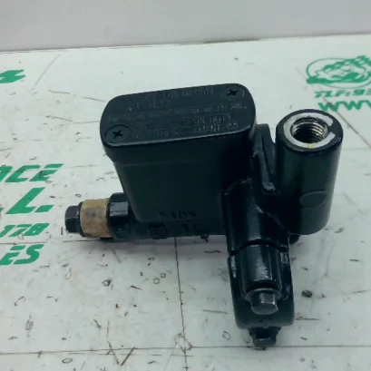 Foto de Bomba de freno delantero Kymco PEOPLE S 125 referencia 369-23-46737