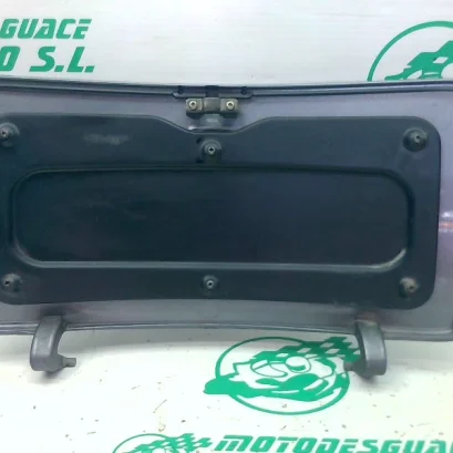 Foto de Puerta de guantera Vespa Granturismo 125 referencia 426-22-44651