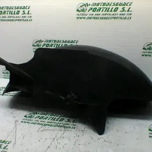 Foto de Guardabarro trasero Yamaha XMAX 250 referencia 112-23-45208 foto 7
