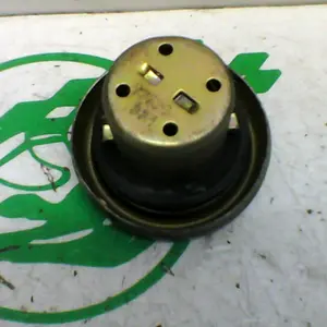 Foto de Tapón de deposito de gasolina Peugeot TWEET 125 15-18 referencia 8-24-47005 foto 3