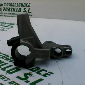 Foto de Soporte de maneta trasera Yamaha Cygnus x 125 referencia 425-21-32177 foto 20