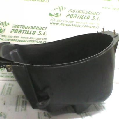 Foto de Porta-casco PIONNER QM-125-T referencia 50-18-12557