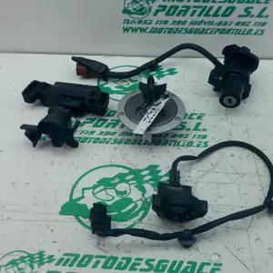 Foto de Juego de cerraduras Honda CB 500XA referencia 415-23-47935 foto 3