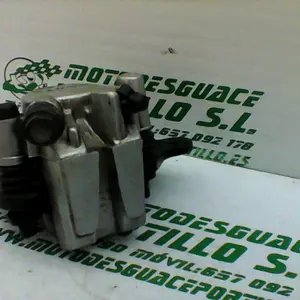 Foto de Pinza de freno delantera Kymco Agility city 125 referencia 17-19-39663 foto 2