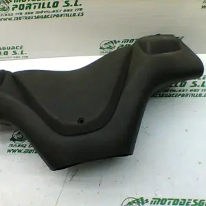 Foto de Embellecedor del manillar Piaggio X8 125 referencia 295-20-37710 foto 3