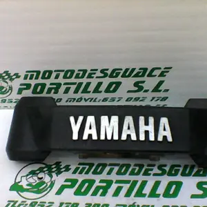 Foto de Embellecedor de horquilla Yamaha YBR 125 i referencia 323-19-24458 foto 9