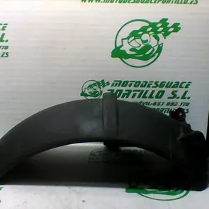 Foto de Guardabarro trasero Vespa LX 50 2T referencia 321-20-28533 foto 11