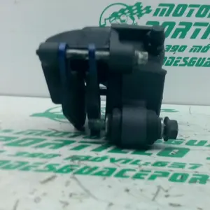 Foto de Pinza de freno trasera Kawasaki Z 900 referencia 6-24-47595 foto 2