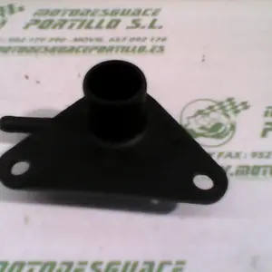 Foto de Entrada de agua Suzuki Burgman 150 Carburacion referencia 100-17-8910