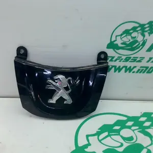 Foto de Embellecedor del frontal Peugeot tweet 50 2020 referencia 89-23-43292