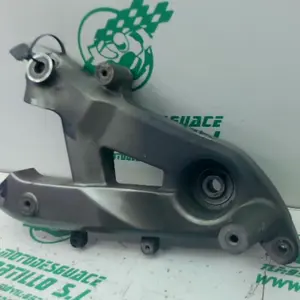 Foto de Basculante Yamaha Cygnus x 125 referencia 323-23-45160 foto 13