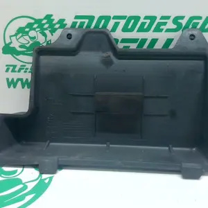 Foto de Tapa batería Piaggio ZIP H2O 2T 3 50 referencia 242-21-35270 foto 4