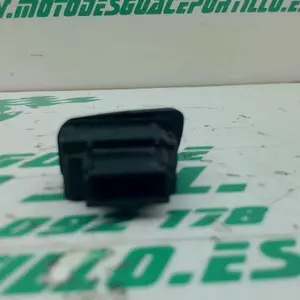 Foto de Interruptor de claxon Vespa LX 50 2T referencia 71-16-44668 foto 3