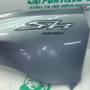 Foto de Carcasa lateral trasera derecha Honda SH 125I 13-16 referencia 65-24-47322 foto 11