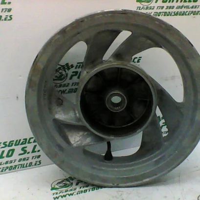 Foto de Llanta trasera Peugeot sv 80 referencia 204-18-20757