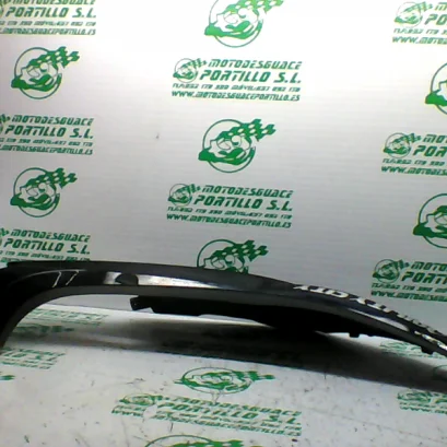 Foto de Carcasa lateral trasera izquierda Kymco AGILITY CITY 125 I referencia 137-22-35297