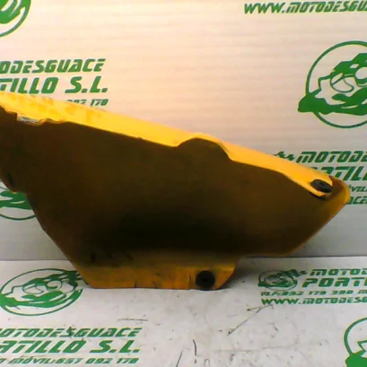 Foto de Carcasa bajo asiento derecho Daelim VT-125-F referencia 221-18-31353