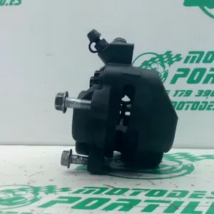 Foto de Pinza de freno delantera derecha Kawasaki Z 900 referencia 6-24-47578