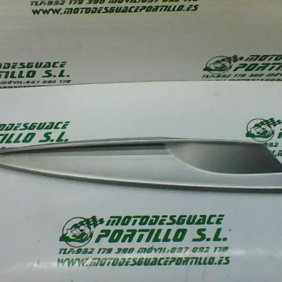 Foto de Embellecedor lateral izquierdo Keeway Outlook 125 referencia 191-18-17287