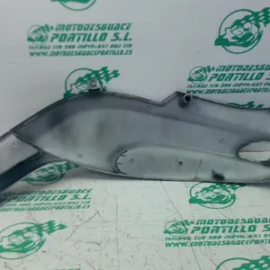 Foto de Carcasa lateral trasera derecha Piaggio Typhoon 50 referencia 476-22-48681