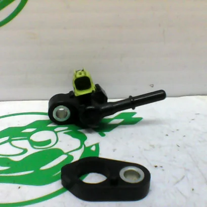 Foto de Inyector Yamaha N MAX 125 referencia 394-23-46418