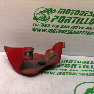 Foto de Embellecedor de chasis Vespa LX 50 2T referencia 321-20-28515 foto 4