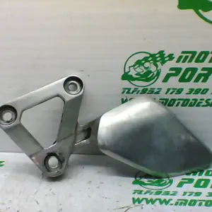 Foto de Estribera delantera izquierda Yamaha Fazer 600 referencia 137-16-33660 foto 2