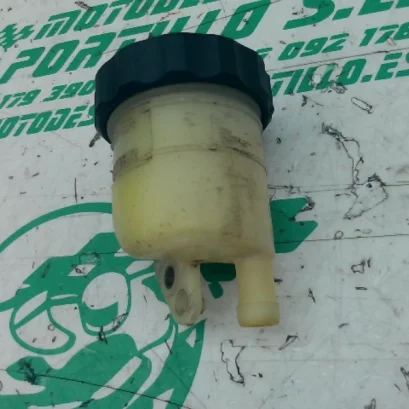 Foto de Depósito del líquido de frenos Honda CB 450 DX referencia 277-18-18549