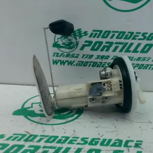 Foto de Bomba gasolina Honda PS 125 referencia 106-24-47655 foto 5