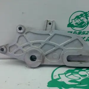 Foto de Soporte de pinza freno trasera Daelim Daystar 125 referencia 43-24-48242 foto 3
