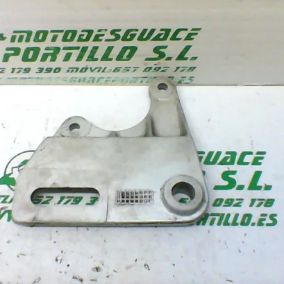 Foto de Soporte de pinza freno trasera Yamaha TZR 50 2T 3 referencia 221-19-22281