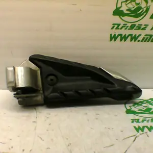 Foto de Reposapies trasero derecho Honda SH MODE referencia 413-21-32616 foto 6