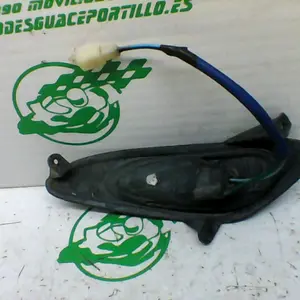 Foto de Intermitente delantero derecho Kymco Scout 50 referencia 341-22-39467 foto 3