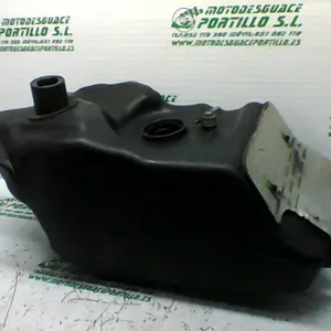 Foto de Deposito gasolina Yamaha XMAX 250 referencia 431-21-32520 foto 10