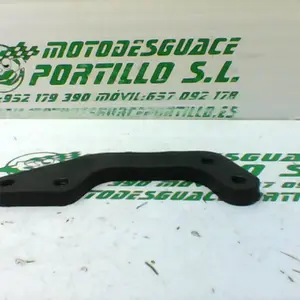 Foto de Soporte de pinza freno trasera Gilera NEXUS 500 04 referencia 192-19-21890 foto 3