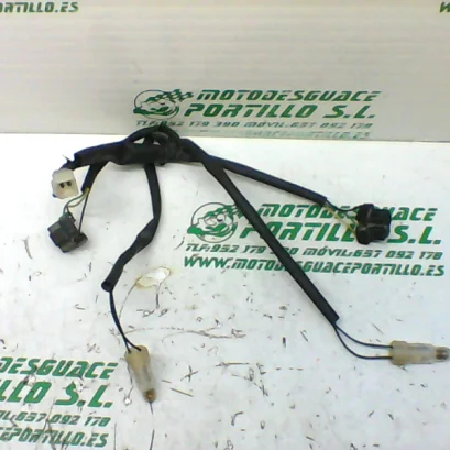 Foto de Instalación del faro Yamaha XMAX 250 referencia 307-22-37489