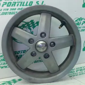 Foto de Llanta delantera Vespa LX 125 referencia 448-23-47118 foto 5