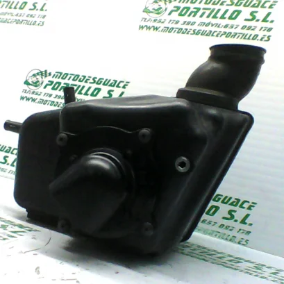 Foto de Caja de filtro Suzuki Marauder 250 referencia 193-21-33270