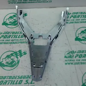 Foto de Embellecedor del frontal Kymco PEOPLE S 125 referencia 369-23-46699 foto 3