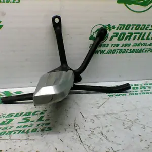 Foto de Estribera trasera derecha con reposapies Honda Pcx 125 referencia 181-23-46243 foto 7