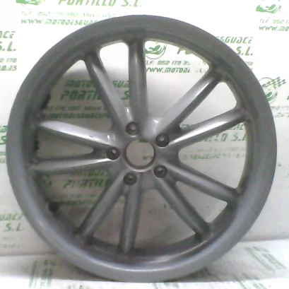 Foto de Llanta trasera Piaggio Beverly 125 referencia 72-21-32796